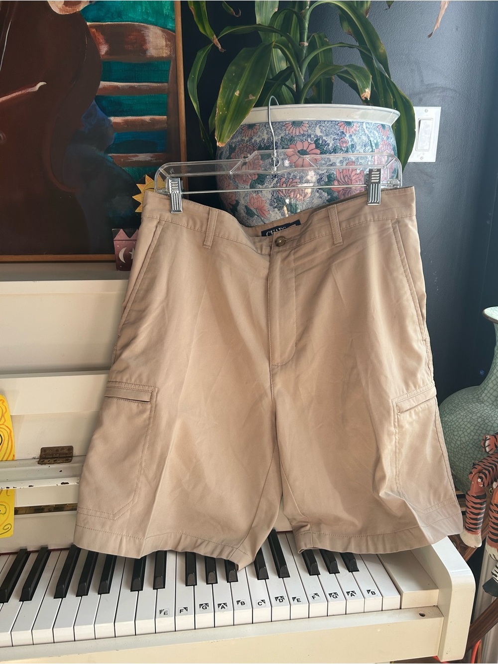 Chaps Golf Khaki Cargo Shorts Size 32 Quick Dry
